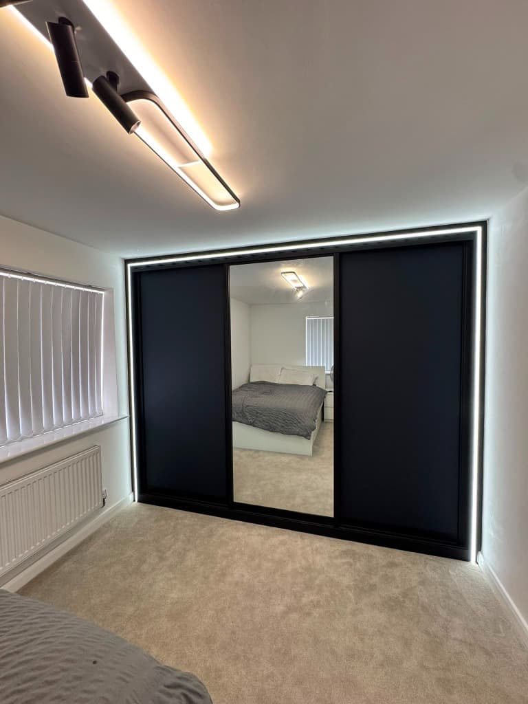 Dark Wardrobe LED